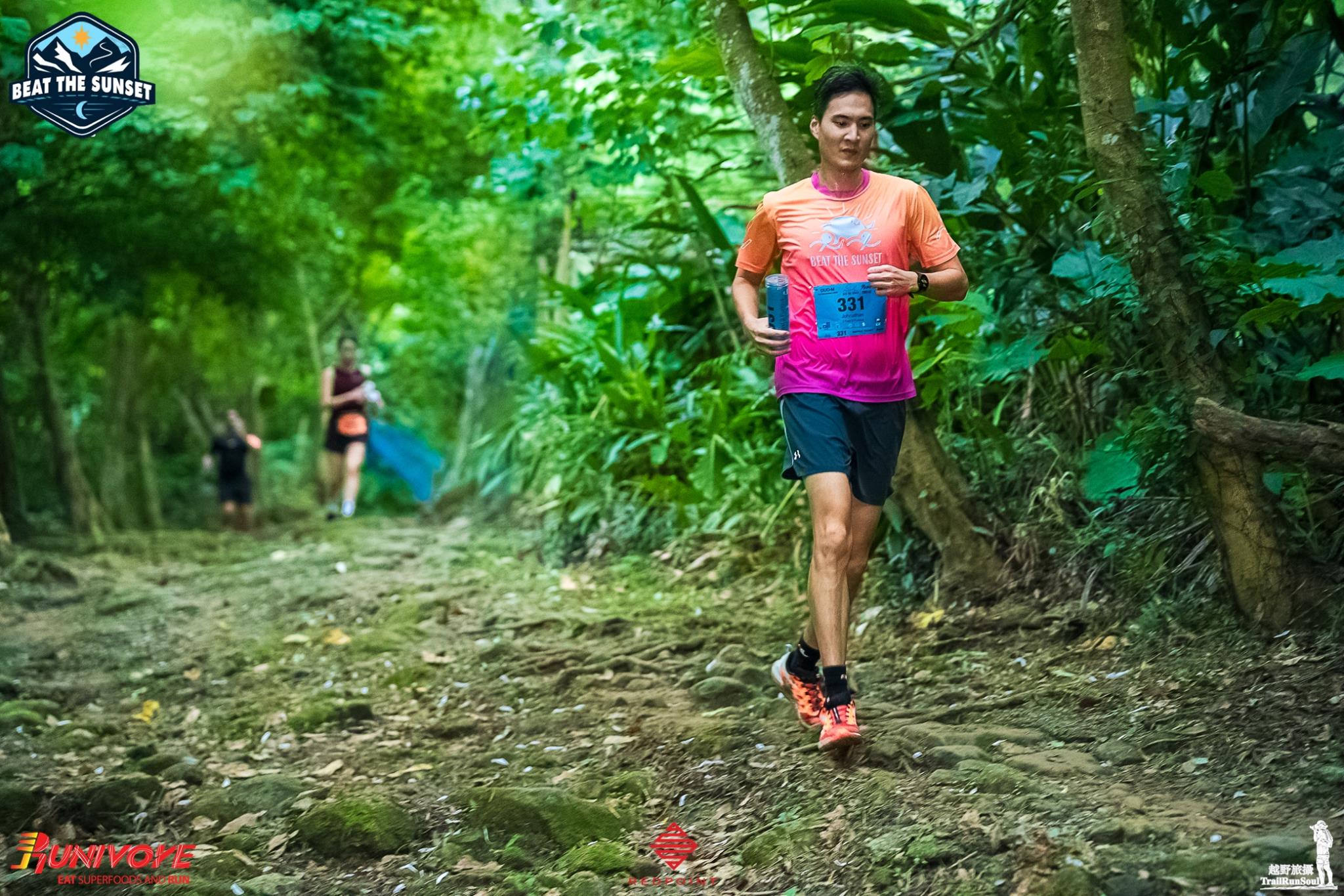 Leading runner
